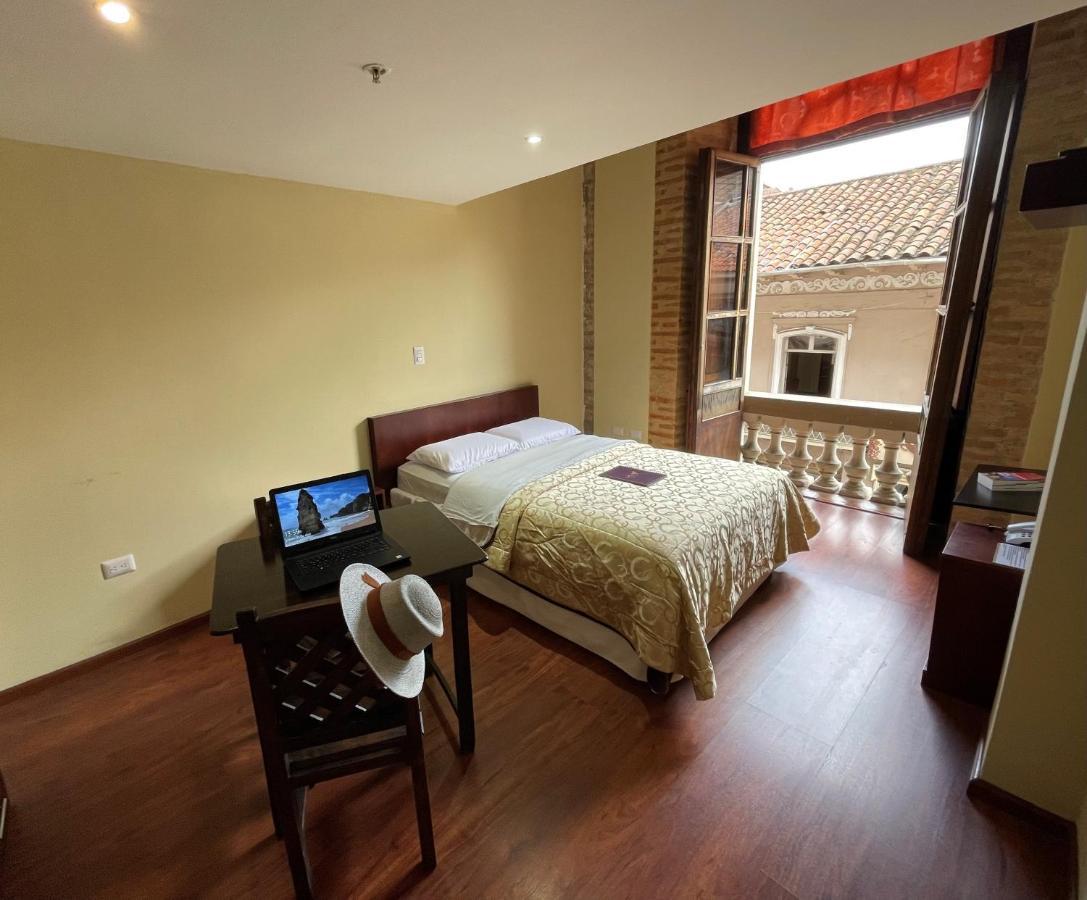Flore Hotel Boutique Cuenca Exterior photo