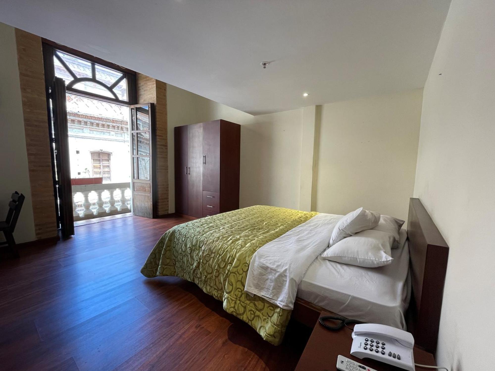 Flore Hotel Boutique Cuenca Exterior photo