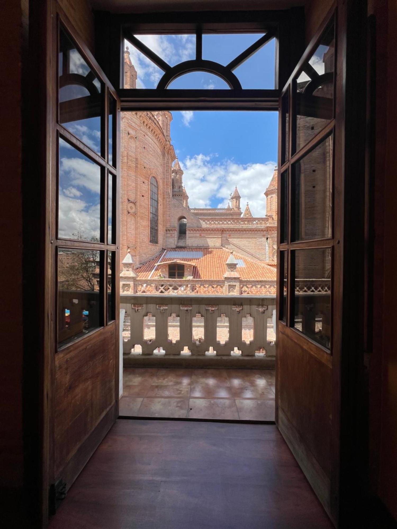 Flore Hotel Boutique Cuenca Exterior photo