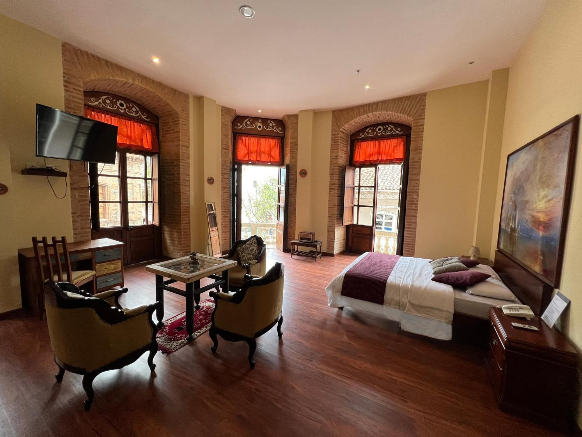 Flore Hotel Boutique Cuenca Exterior photo